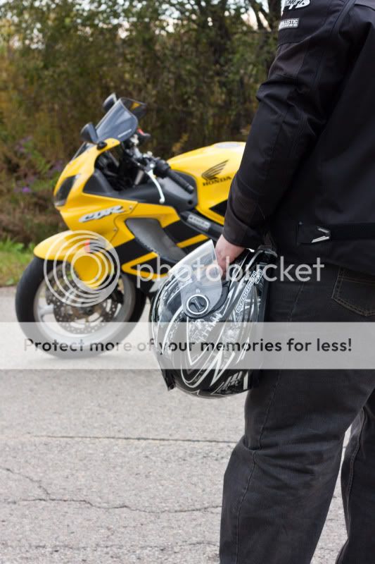 IMAGE: http://i495.photobucket.com/albums/rr311/X--FU51ON--X/HDRPos13of1.jpg